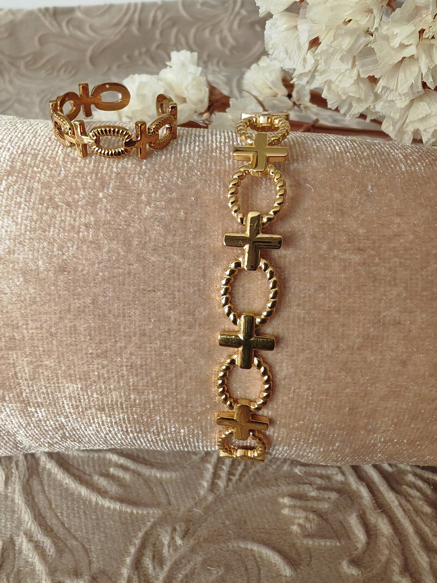 Salvation Ring "Risen"